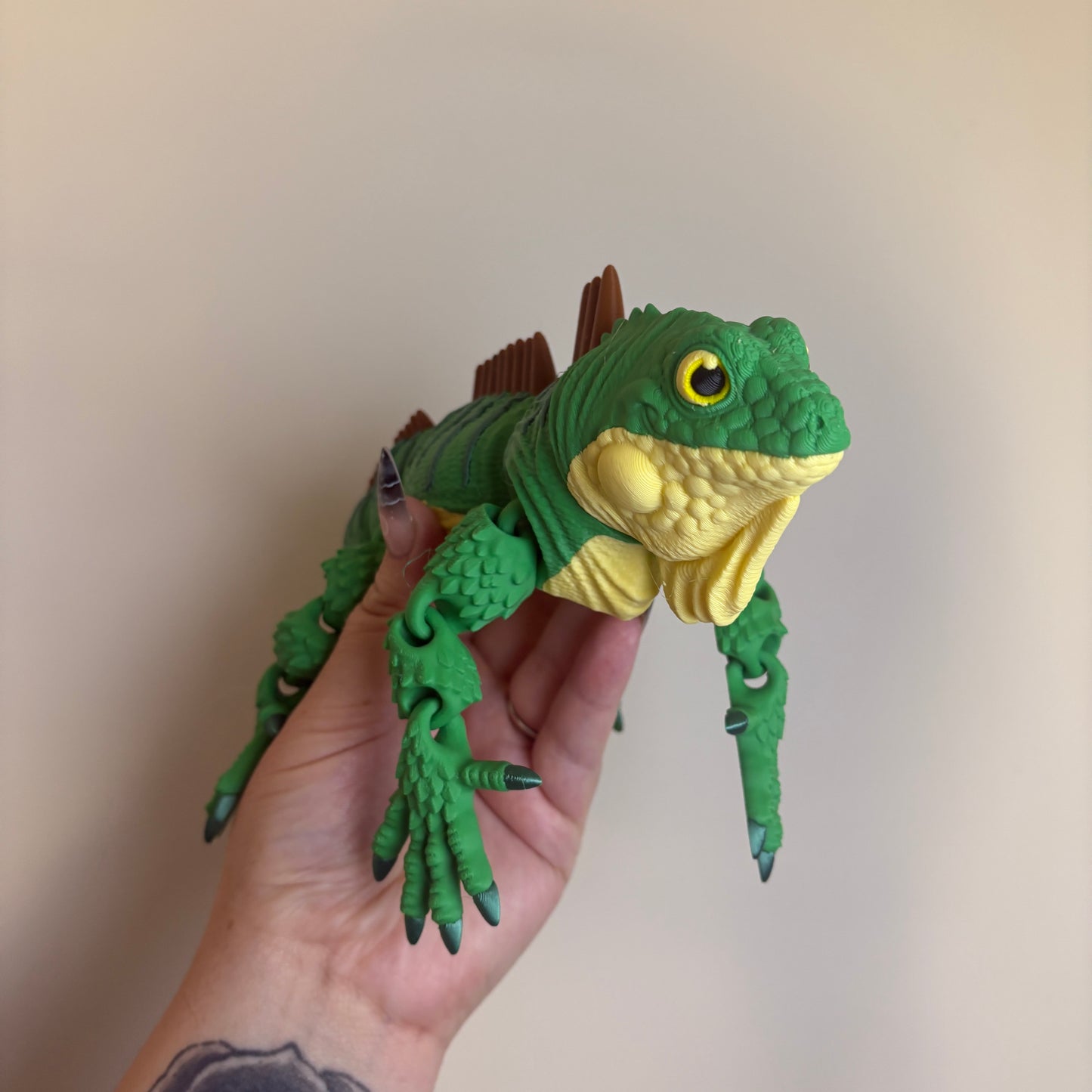 🐊 Introducing Jub-Jub The Flexi Iguana 🐊