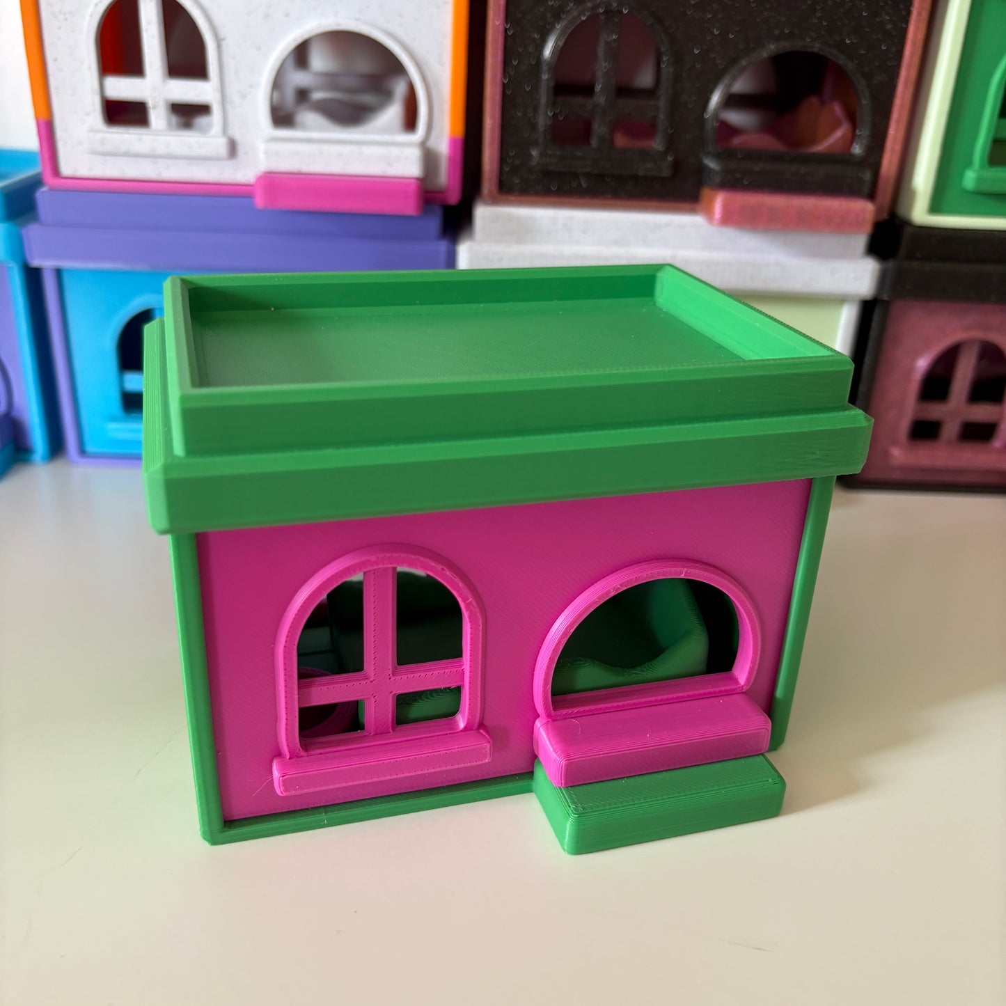 🐾  3D Printed Hutch with Adoptable Pet of Your Choice!  🐾