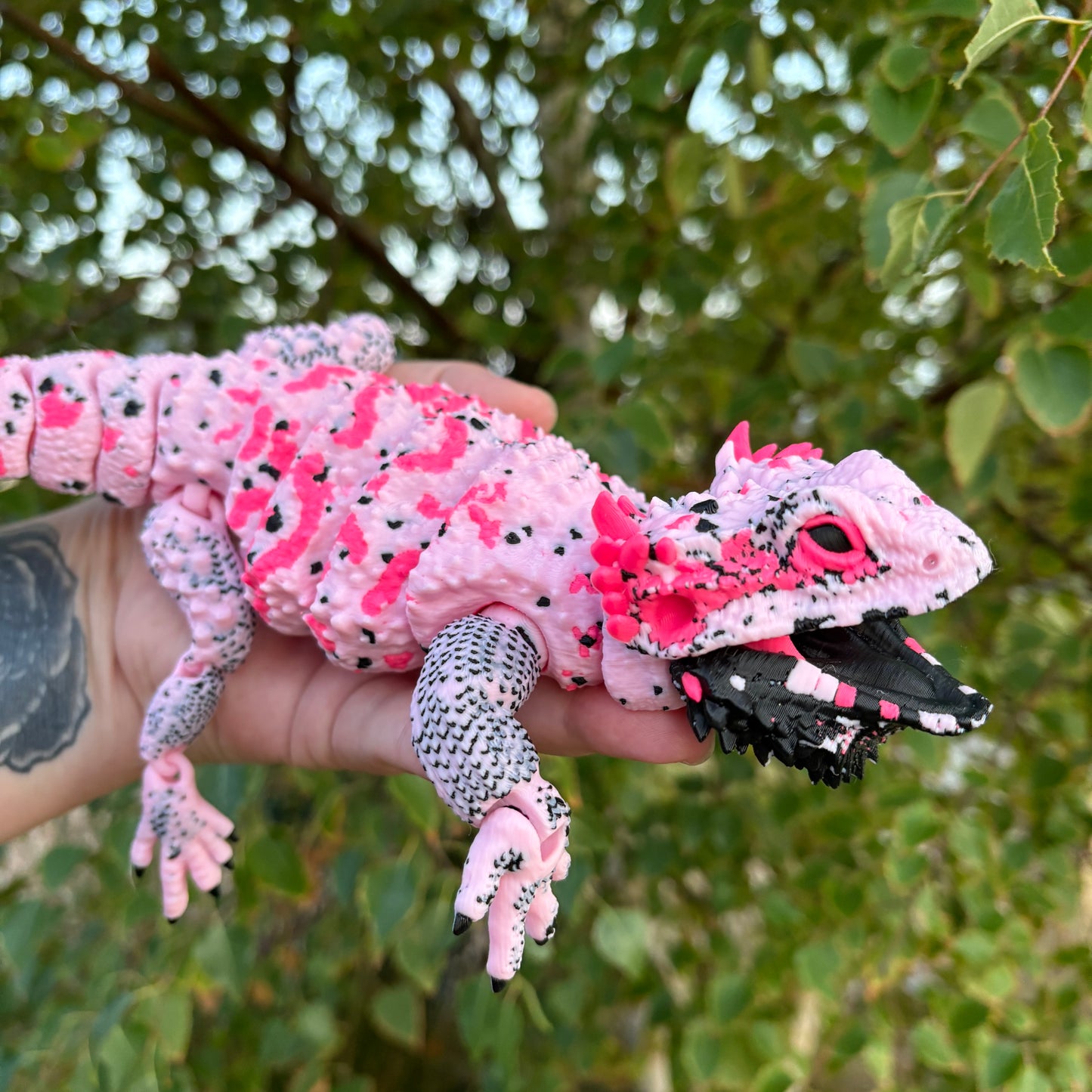 🍓🦎Meet the Life-Size Strawberry Bearded Dragon! 🍓🦎